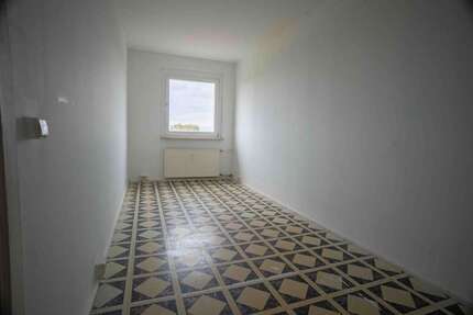 Wohnung Prenzlau - 4 Zimmer, 76 m&sup2;, 505&euro; | Angebot:23258602