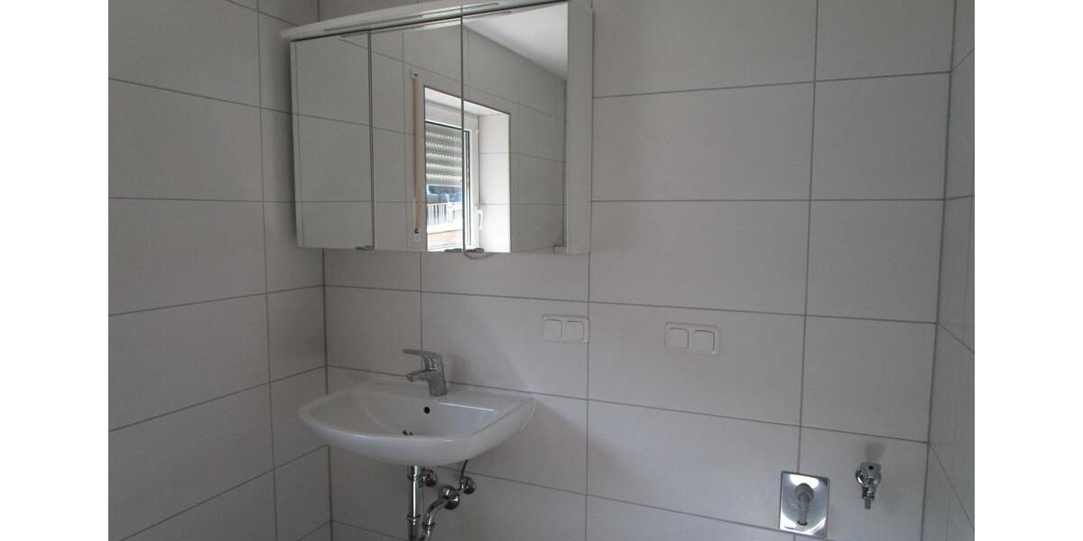 Erdgeschoßwohnung Bad Brückenau - 4 Zimmer, 106 m&sup2;, 636&euro; | Angebot:26067058