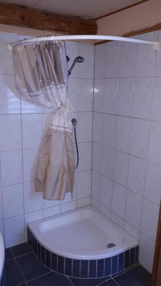 Großzügige Maisonettewohnung (1. OG + DG) – 213 m² 8 Zimmer 2 Bäd zimmer