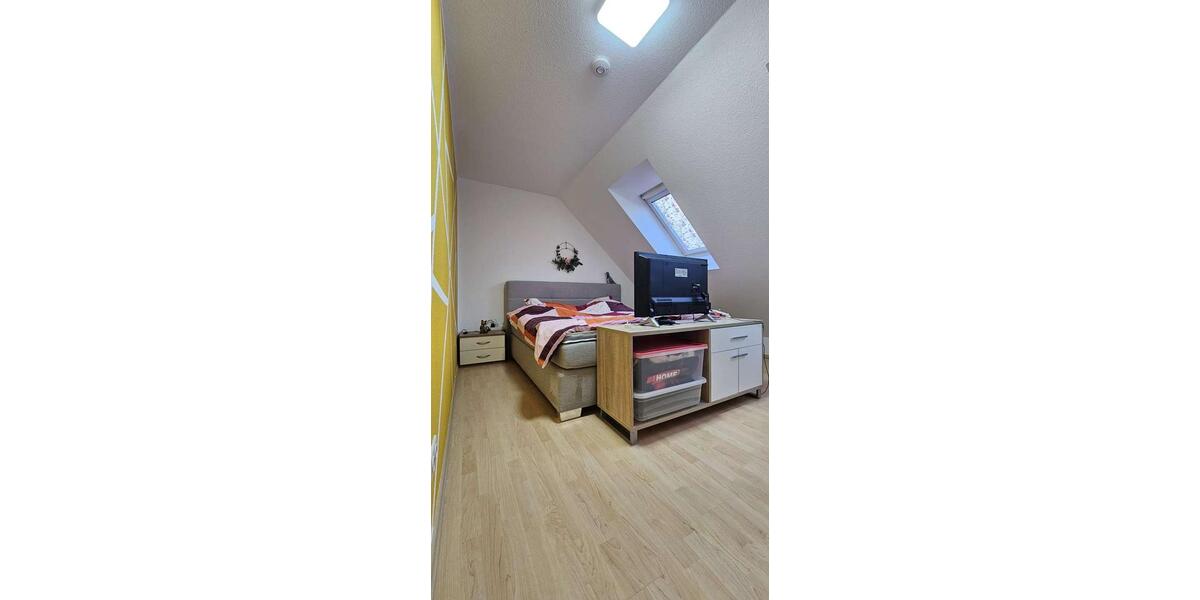 Dachgeschoßwohnung Hameln Kernstadt - 3 Zimmer, 75 m&sup2;, 550&euro; | Angebot:26001568