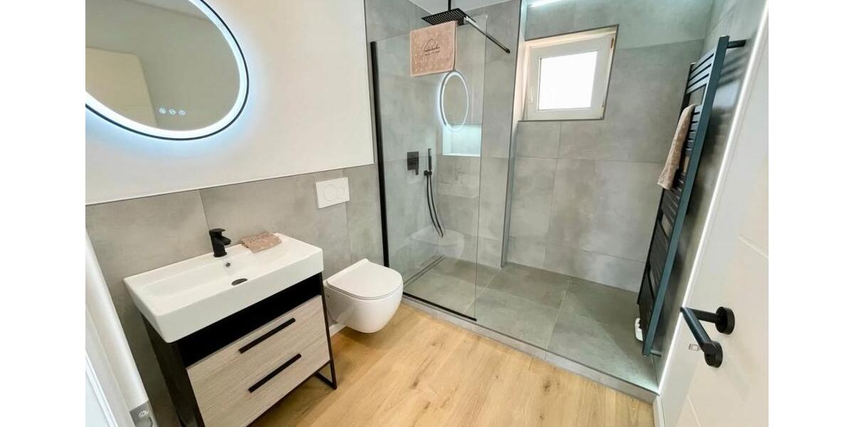 Etagenwohnung Köln Mülheim - 1 Zimmer, 46 m&sup2;, 1.350&euro; | Angebot:26444555
