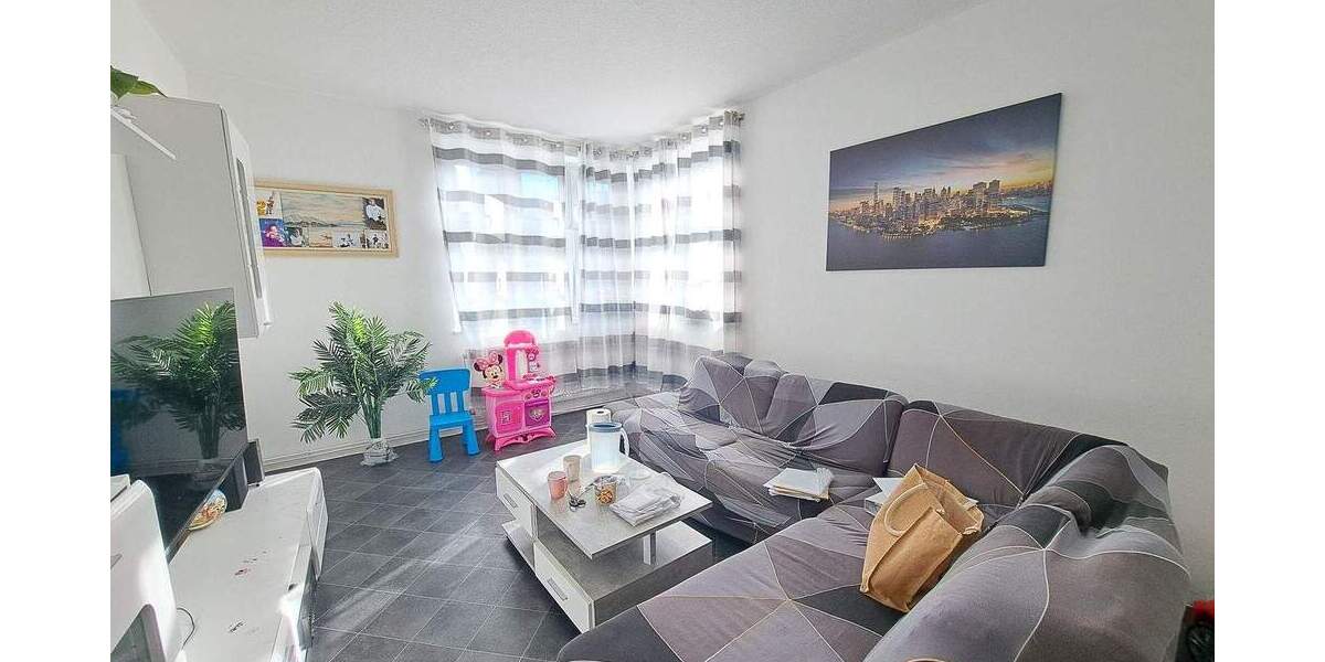 Etagenwohnung Bremerhaven Lehe - 3 Zimmer, 80 m&sup2;, 590&euro; | Angebot:25749036