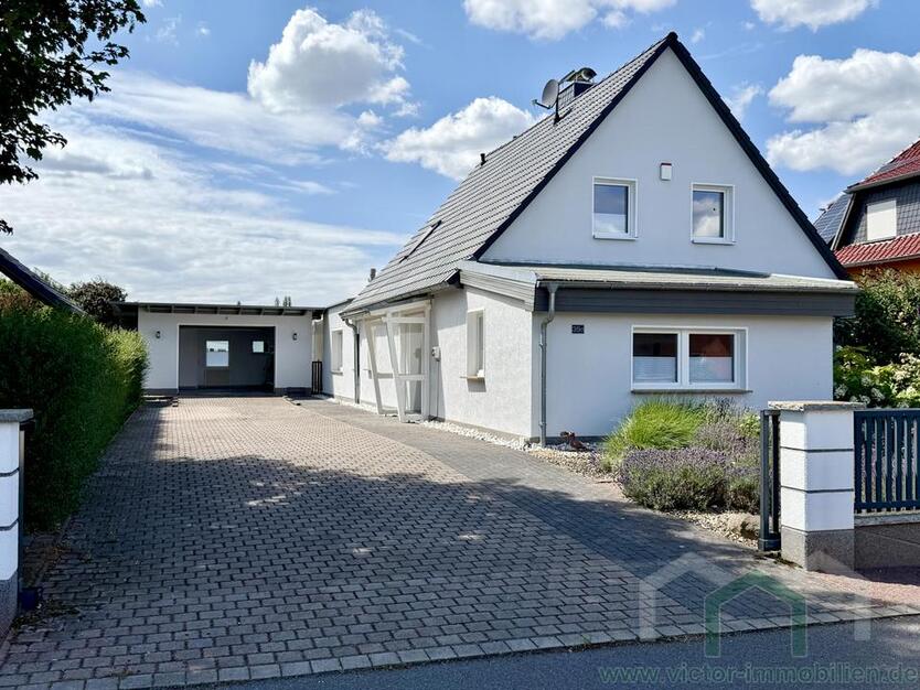 ** Freistehendes Einfamilienhaus in ruhiger Wohngegend zu vermieten * Erstbezug nach Sanierung **