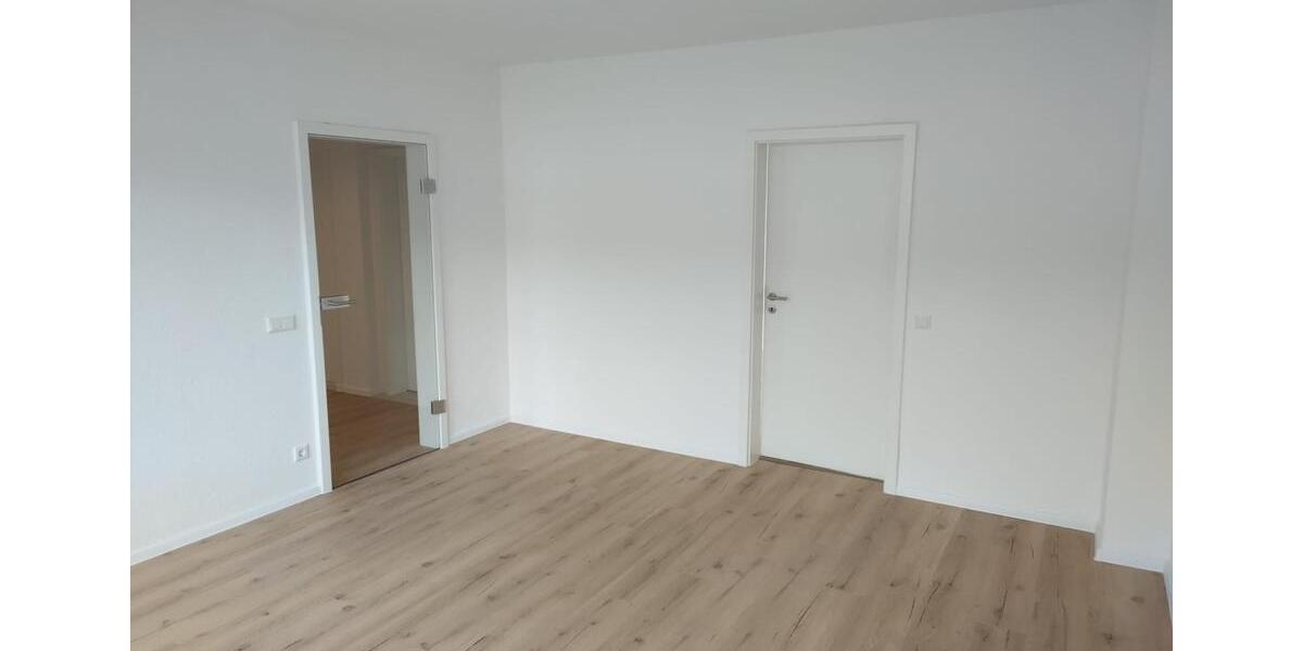 Dachgeschoßwohnung Lunzenau - 2.5 Zimmer, 60 m&sup2;, 330&euro; | Angebot:26096677
