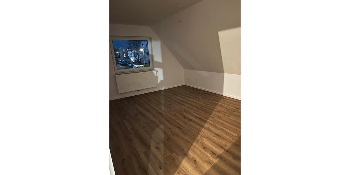 Dachgeschoßwohnung Rotenburg (Wümme) - 3 Zimmer, 70 m&sup2;, 1.000&euro; | Angebot:26612153
