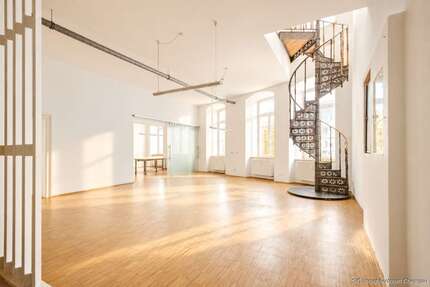 Gewerbeobjekt Traunstein - 2.970&euro; | Angebot:27314646