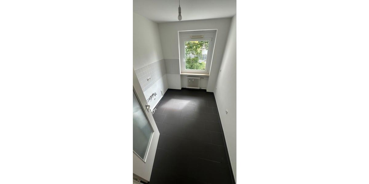 Etagenwohnung Gauting - 2 Zimmer, 70 m&sup2;, 1.142&euro; | Angebot:25977078