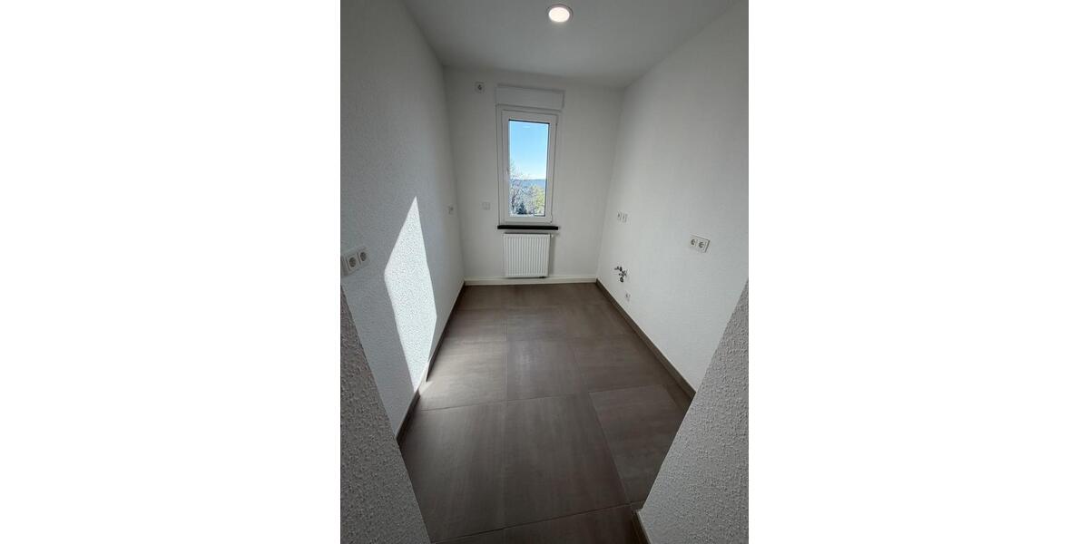 Etagenwohnung Hettstedt - 4 Zimmer, 72 m&sup2;, 695&euro; | Angebot:26001642