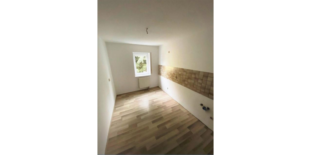 Erdgeschoßwohnung Döbeln - 2 Zimmer, 65 m&sup2;, 410&euro; | Angebot:25519071