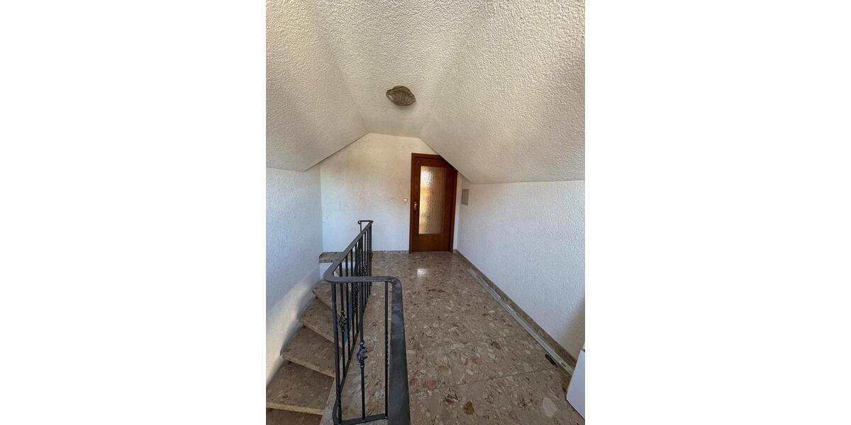 Dachgeschoßwohnung Bad Rappenau - 2 Zimmer, 45 m&sup2;, 550&euro; | Angebot:26003091