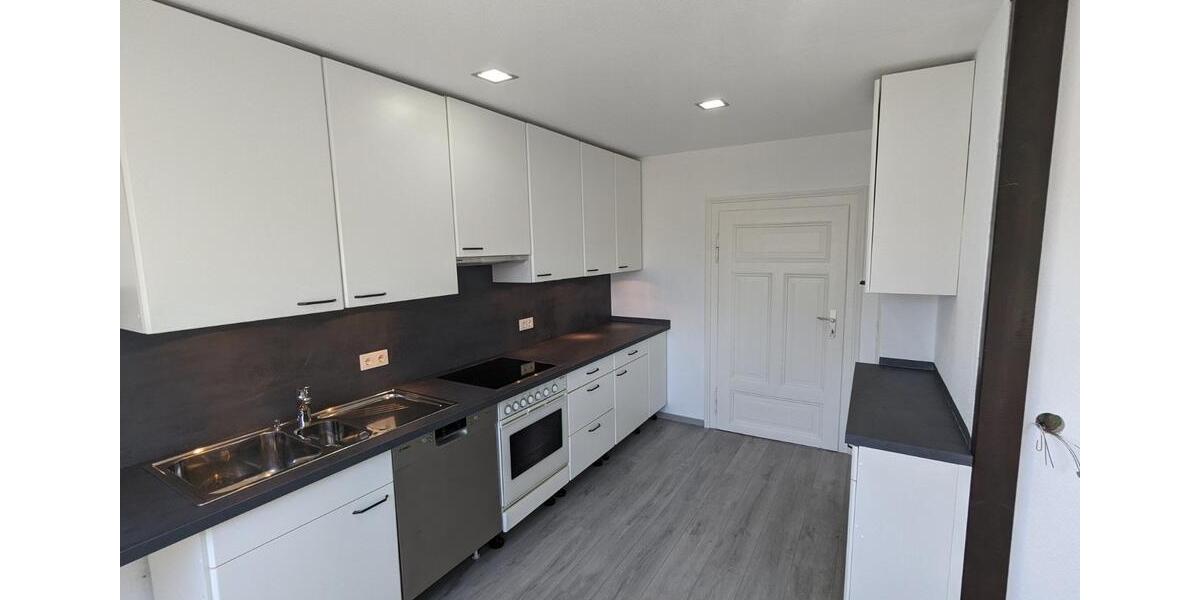 Dachgeschoßwohnung Hameln - 3.5 Zimmer, 116 m&sup2;, 930&euro; | Angebot:25354411