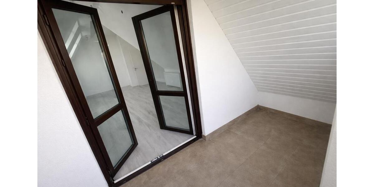 Dachgeschoßwohnung Hamburg Harburg - 3 Zimmer, 75 m&sup2;, 1.512&euro; | Angebot:25962058