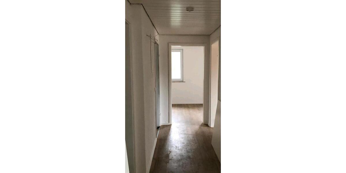 Etagenwohnung Blaustein - 4.5 Zimmer, 130 m&sup2;, 1.700&euro; | Angebot:25049712