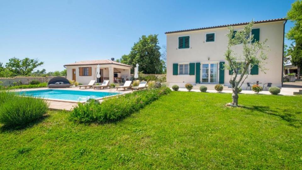 Villa München Altstadt-Lehel - 3 Zimmer, 110 m&sup2;, 1.190&euro; | Angebot:25922541