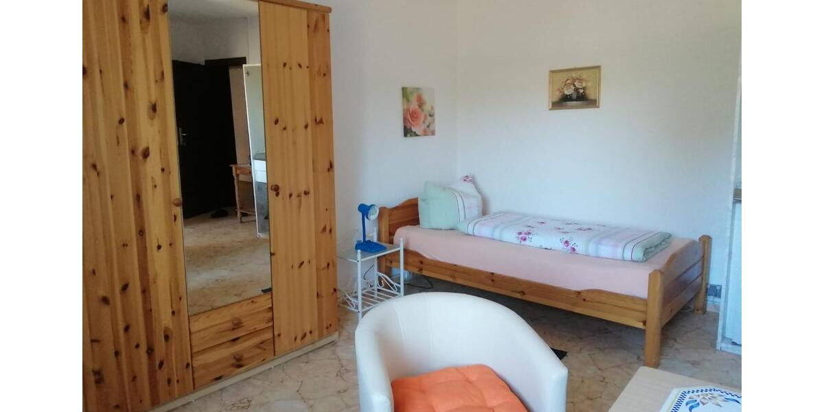 Etagenwohnung Contwig - 1 Zimmer, 24 m&sup2;, 350&euro; | Angebot:26611551