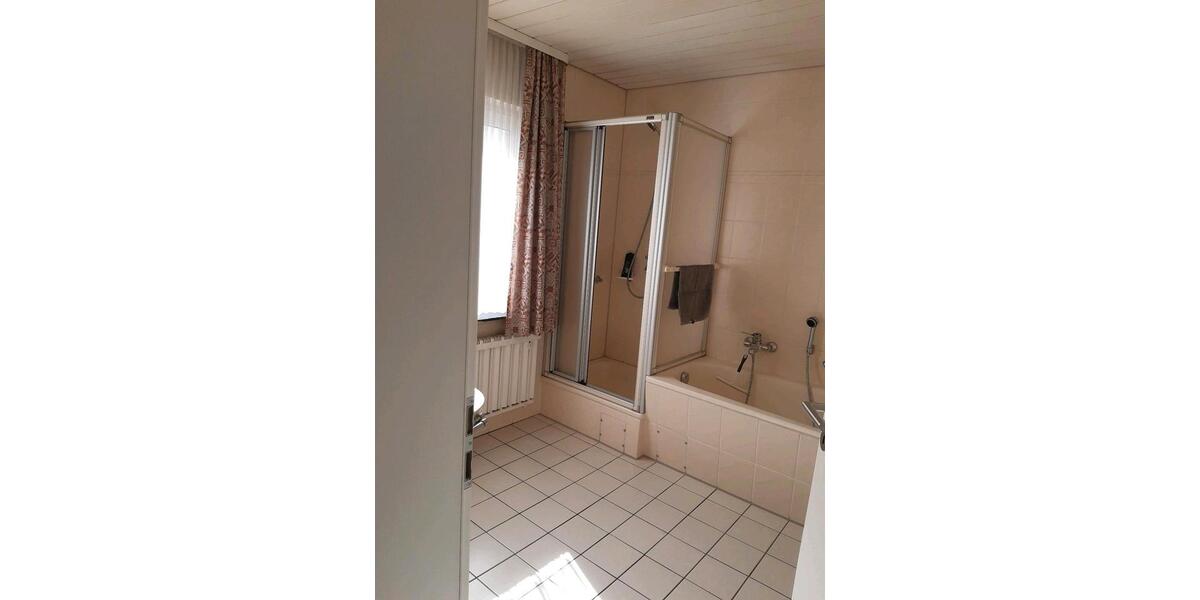 Wohnen auf Zeit Wolfsburg - 6 Zimmer, 16 m&sup2;, 480&euro; | Angebot:23298650