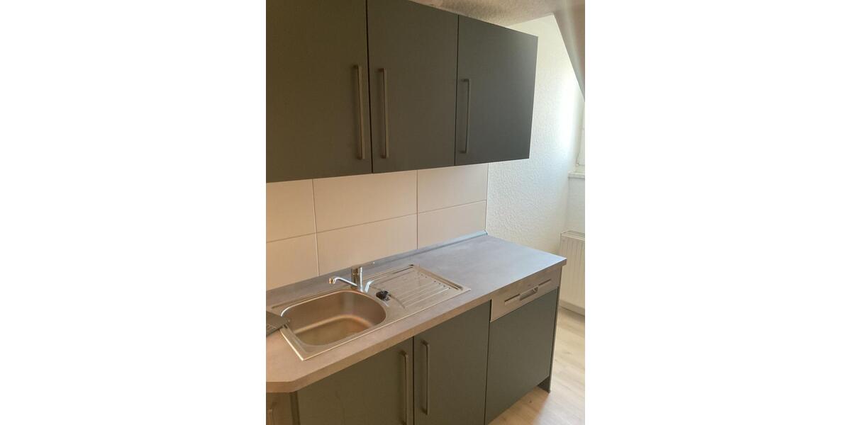 Etagenwohnung Glauchau - 1 Zimmer, 37 m&sup2;, 220&euro; | Angebot:24665468