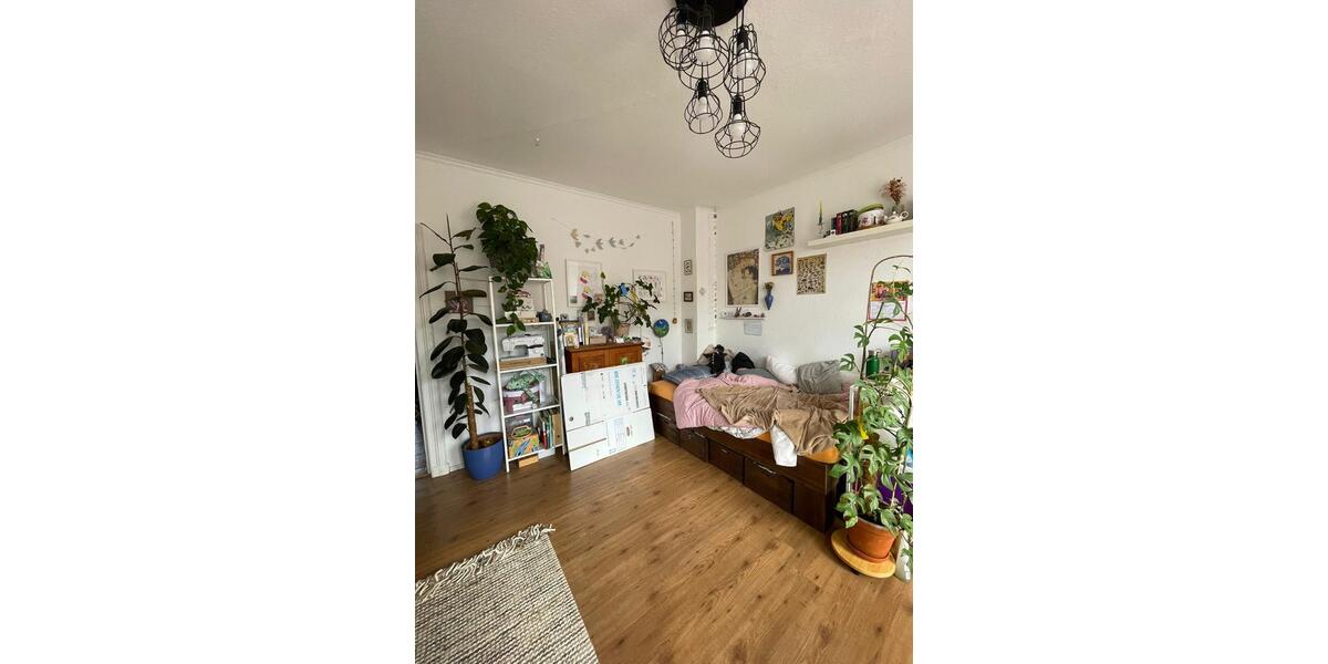 Dachgeschoßwohnung Kiel Südfriedhof - 1 Zimmer, 19 m&sup2;, 349&euro; | Angebot:25933896