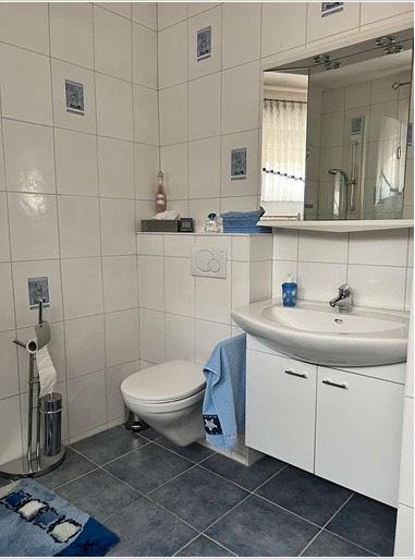 Mehrfamilienhaus, Wohnhaus Delligsen - 8 Zimmer, 200 m&sup2;, 1.200&euro; | Angebot:26235033