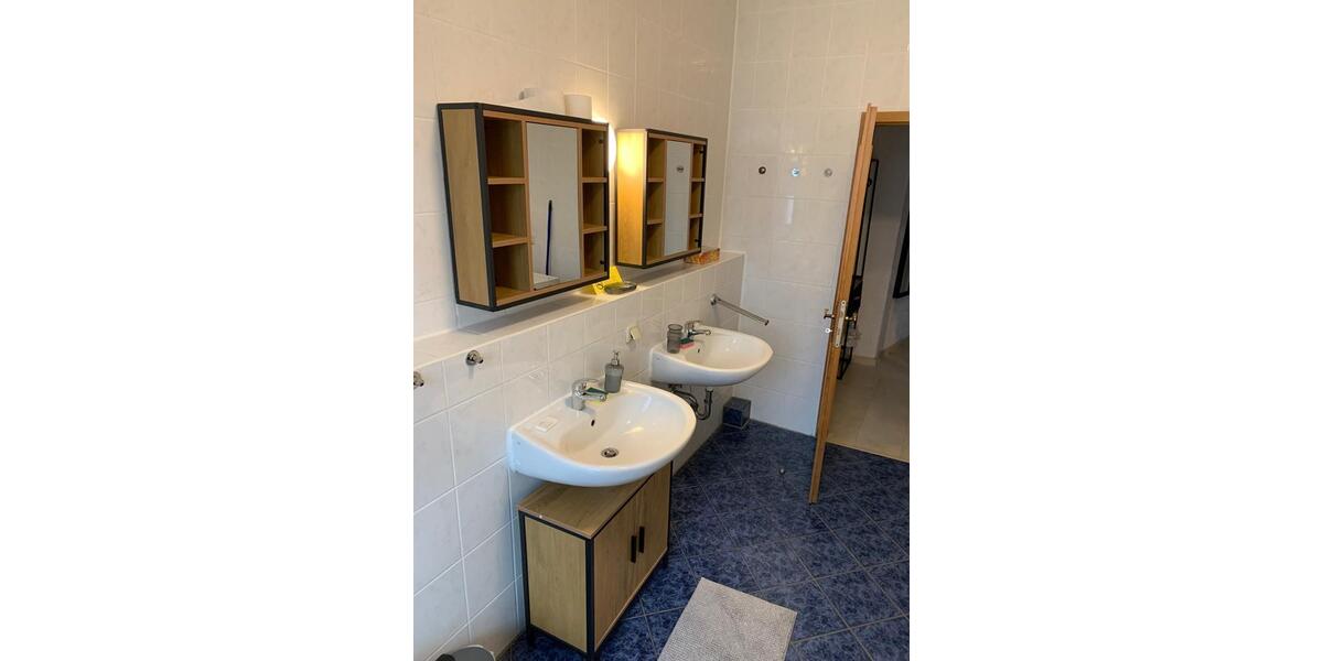 Wohnen auf Zeit Hainichen - 3 Zimmer, 65 m&sup2;, 1.400&euro; | Angebot:24979217