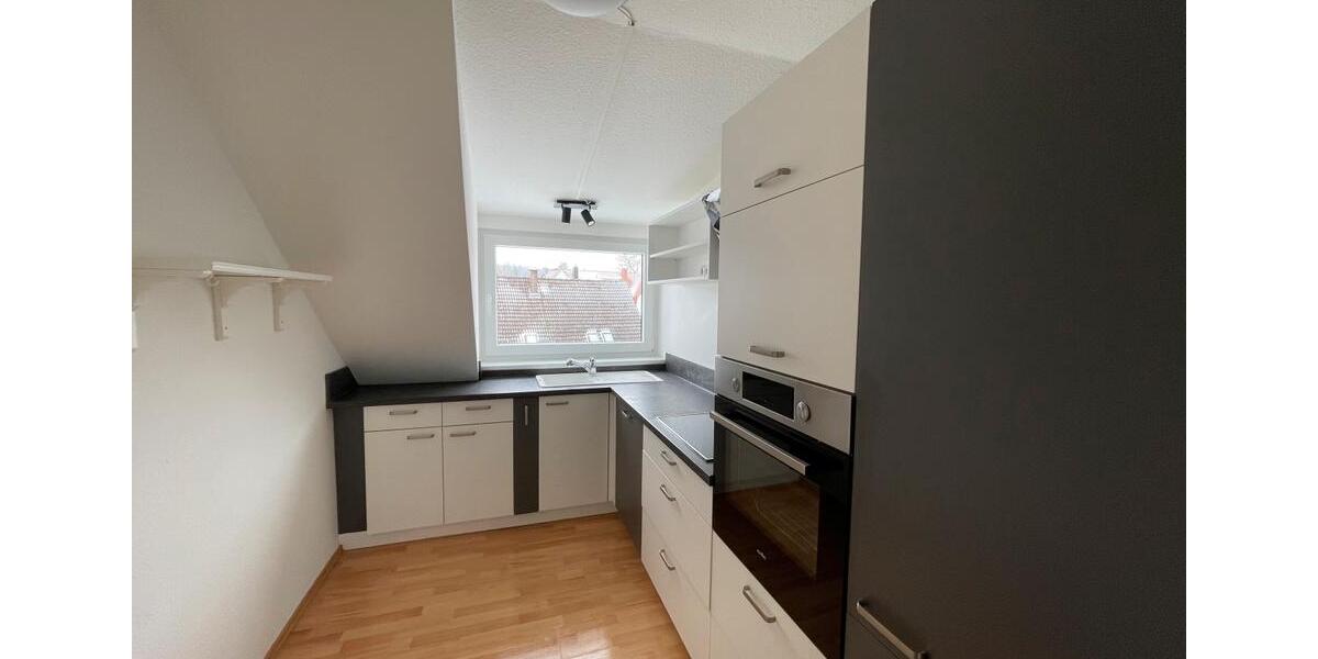 Dachgeschoßwohnung Horn-Bad Meinberg Bad Meinberg - 4 Zimmer, 84 m&sup2;, 630&euro; | Angebot:24802203