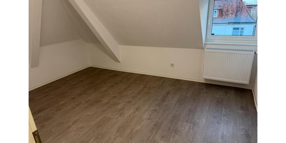 Dachgeschoßwohnung Bad Hersfeld - 2 Zimmer, 55 m&sup2;, 750&euro; | Angebot:24840573