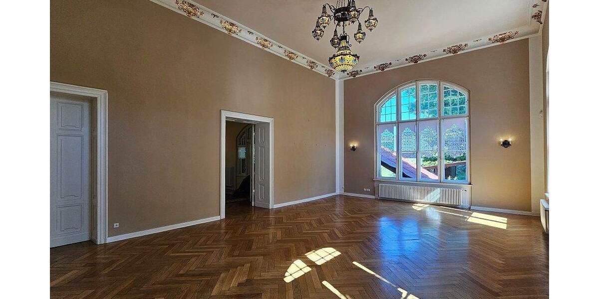 Mehrfamilienhaus, Wohnhaus Torgau - 8 Zimmer, 715 m&sup2;, 4.000&euro; | Angebot:25736593