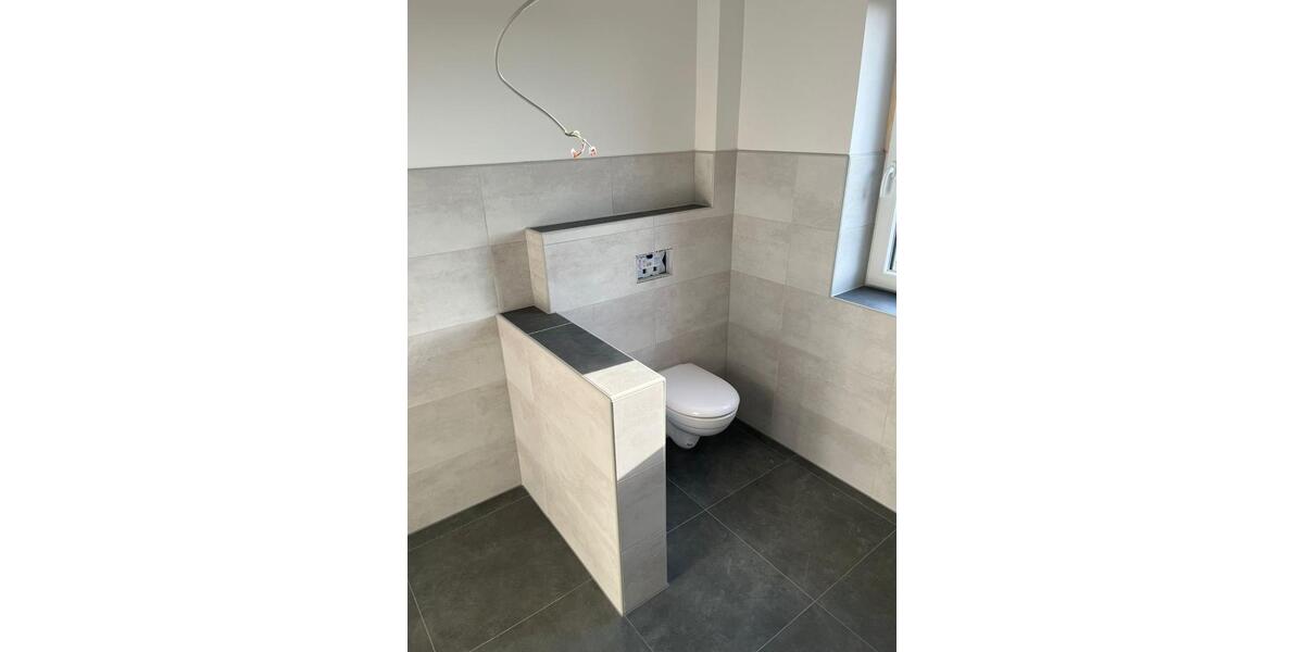 Etagenwohnung Hohn - 3 Zimmer, 82 m&sup2;, 902&euro; | Angebot:26020003