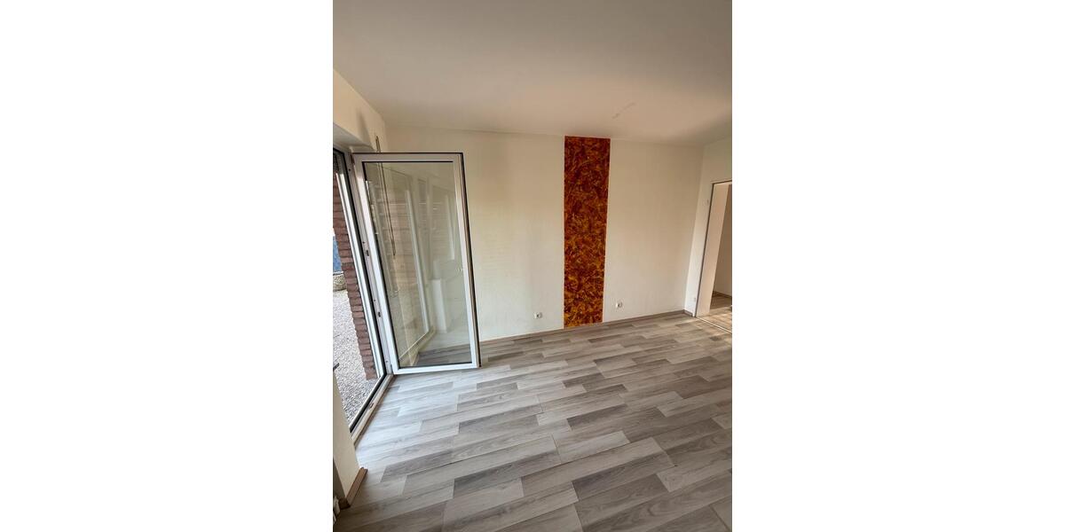 Erdgeschoßwohnung Wesel - 1 Zimmer, 107 m&sup2;, 1.500&euro; | Angebot:24831848