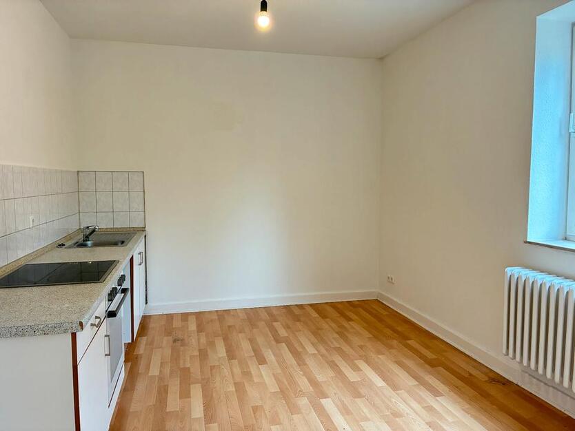 2-Zimmerwohnung mit großer Wohnküche zimmer