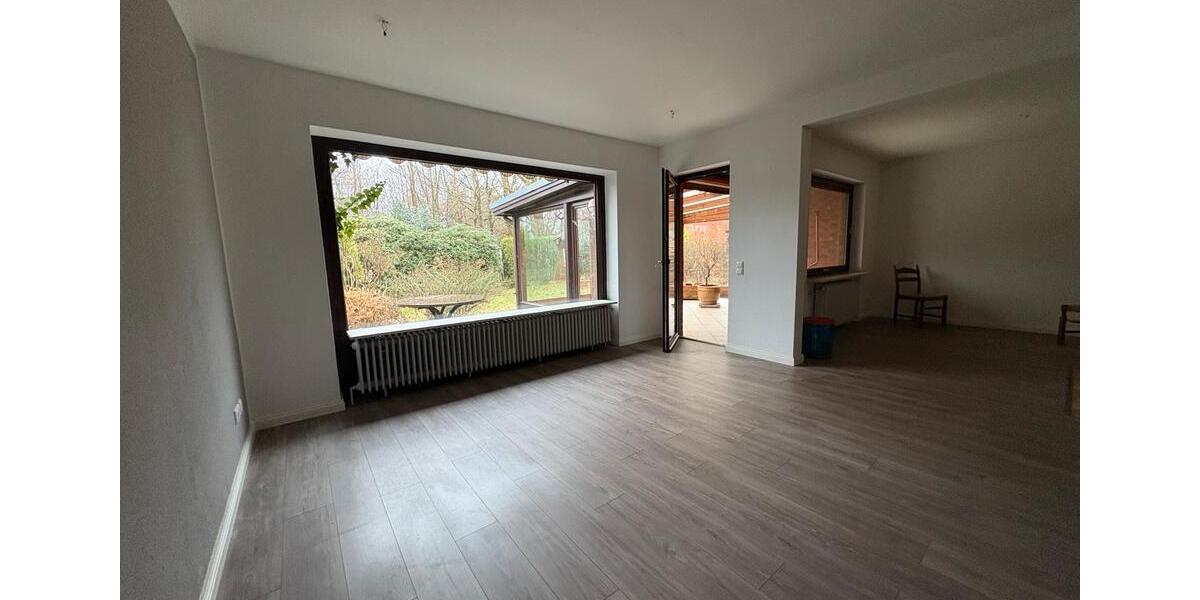 Erdgeschoßwohnung Rosengarten - 2 Zimmer, 82 m&sup2;, 1.075&euro; | Angebot:25391466