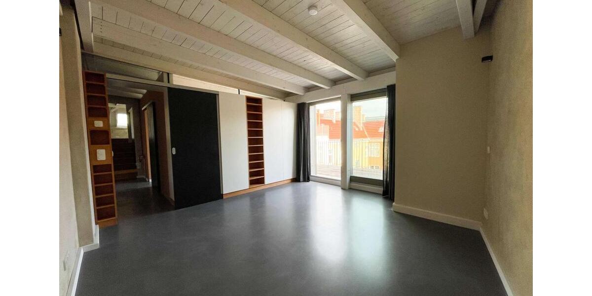 Dachgeschoßwohnung Berlin Pankow - 4 Zimmer, 154 m&sup2;, 3.542&euro; | Angebot:26002266