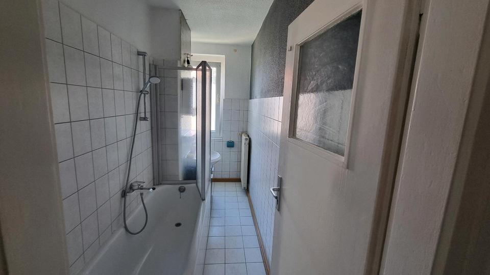 Etagenwohnung Nienburg (Saale) - 2 Zimmer, 46 m&sup2;, 400&euro; | Angebot:26704612