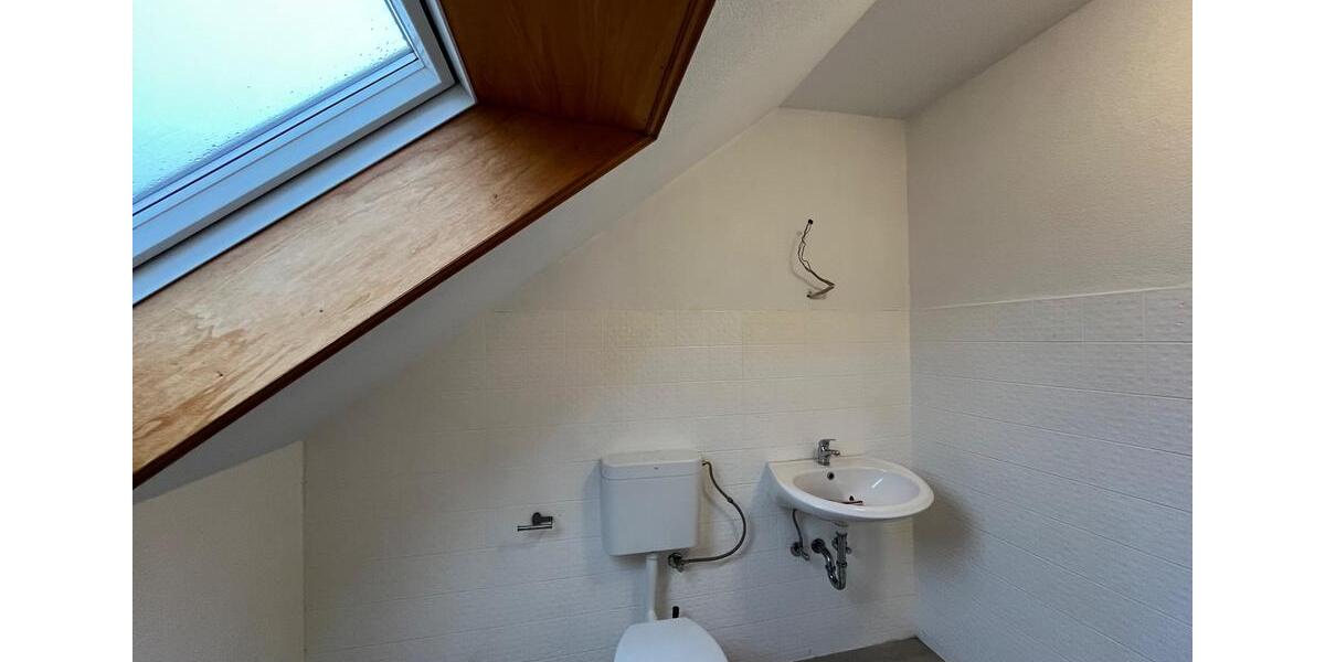 Dachgeschoßwohnung Porta Westfalica - 4 Zimmer, 85 m&sup2;, 710&euro; | Angebot:21594518