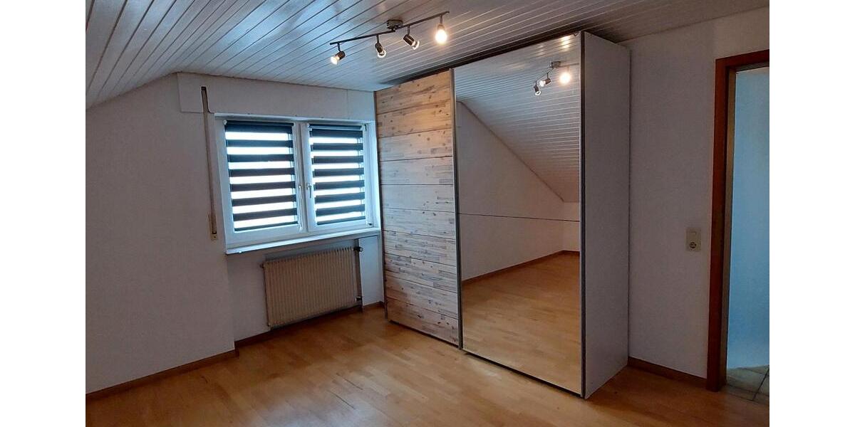 Dachgeschoßwohnung Grenzach-Wyhlen Wyhlen - 2 Zimmer, 64 m&sup2;, 650&euro; | Angebot:26320966