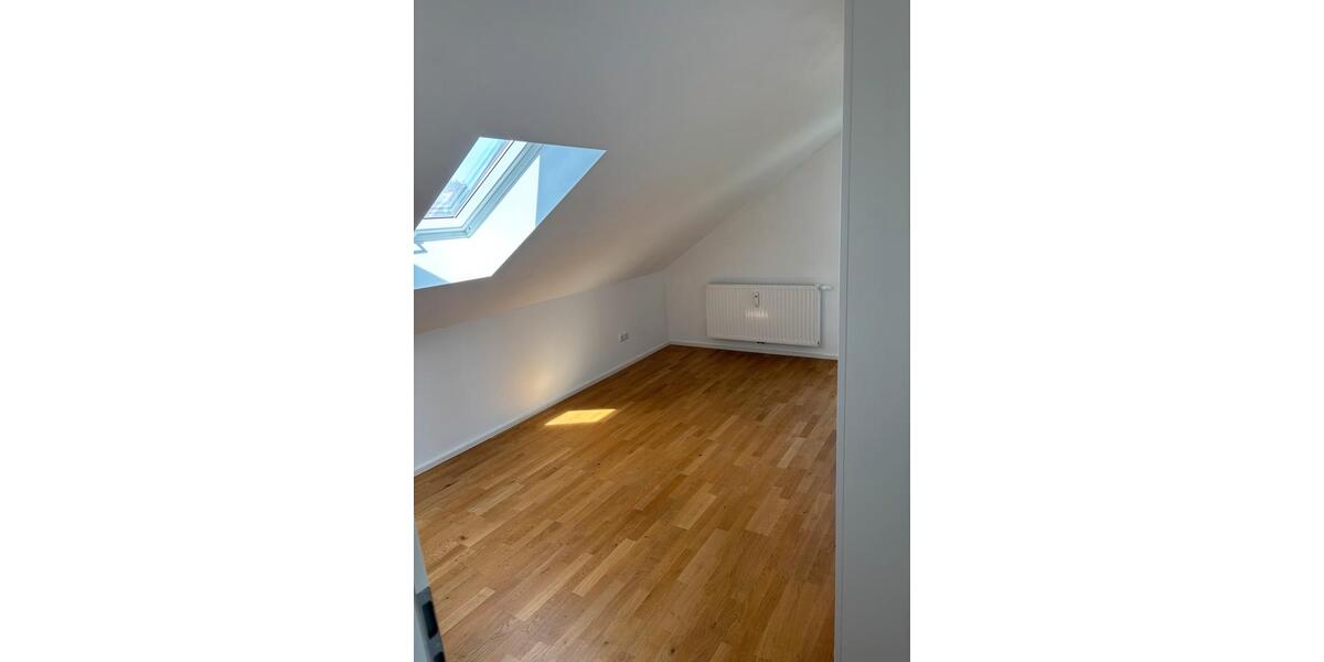 Dachgeschoßwohnung Dinkelsbühl - 3 Zimmer, 75 m&sup2;, 900&euro; | Angebot:26413651