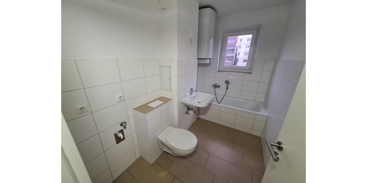 Etagenwohnung Stendal - 5 Zimmer, 105 m&sup2;, 633&euro; | Angebot:24711771