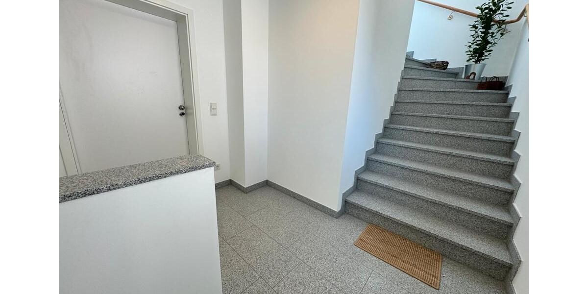 Etagenwohnung Bad Kötzting - 3 Zimmer, 100 m&sup2;, 900&euro; | Angebot:26311578