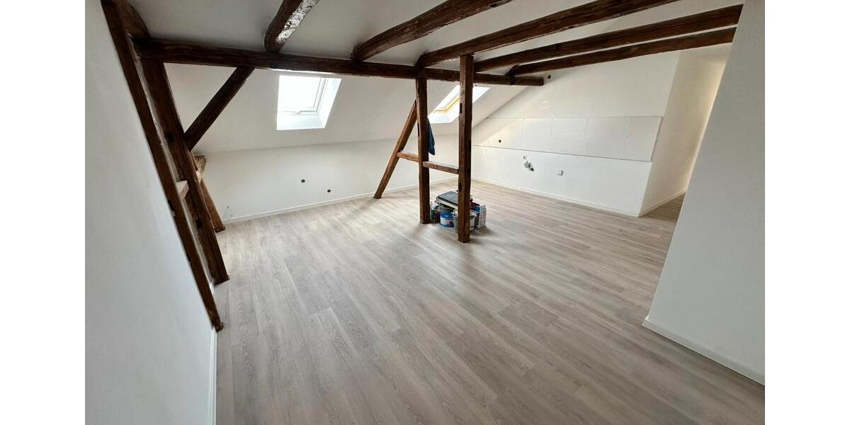 Etagenwohnung Apolda - 3 Zimmer, 79 m&sup2;, 695&euro; | Angebot:26572666