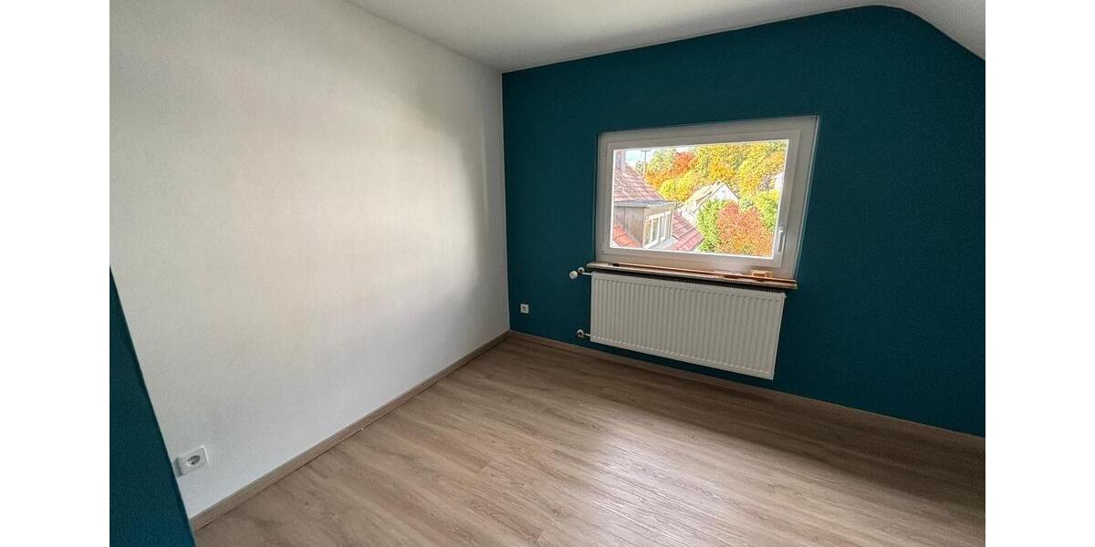 Haus zur Miete - DHH mit Garten, Balkon + Garage in Musberg 4 zimmer