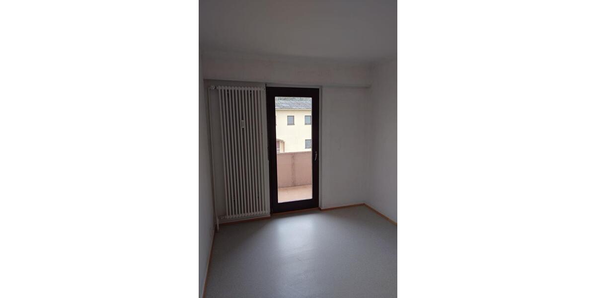 3-Zimmer-Wohnung mit Balkon & großem Garten 3 zimmer