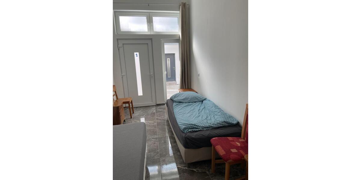 Wohnen auf Zeit Plaidt - 6 Zimmer, 180 m&sup2;, 15&euro; | Angebot:21133110
