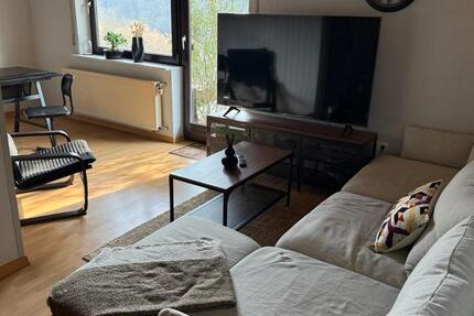 Möbilierte Terassen Wohnung für Single oder Paare zimmer