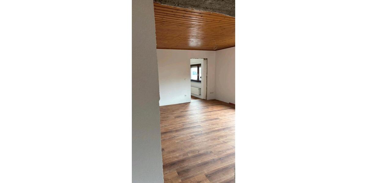 Erdgeschoßwohnung Eschenburg - 3 Zimmer, 65 m&sup2;, 600&euro; | Angebot:26224456