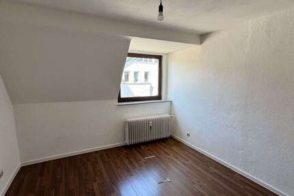 Wohnung Essen Rüttenscheid - 1 Zimmer, 28 m&sup2;, 300&euro; | Angebot:26286314