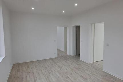 Wohnung Kirkel - 1 Zimmer, 60 m&sup2;, 680&euro; | Angebot:25052890