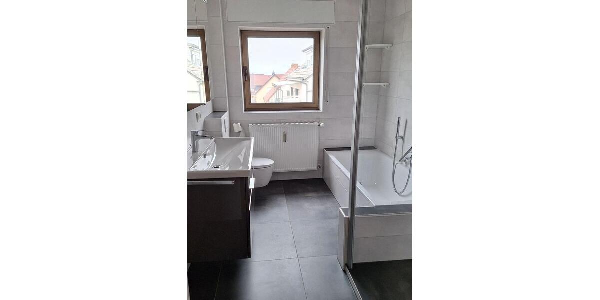 Etagenwohnung Solms - 3.5 Zimmer, 125 m&sup2;, 1.100&euro; | Angebot:26194633