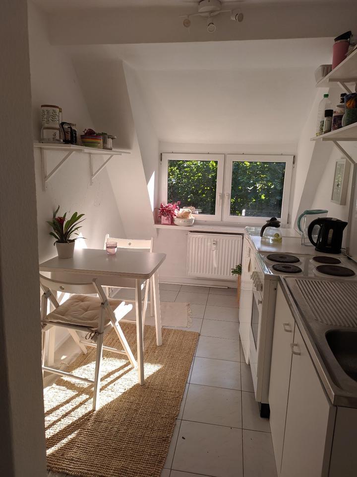 Zimmer zur Zwischenmiete abzugeben