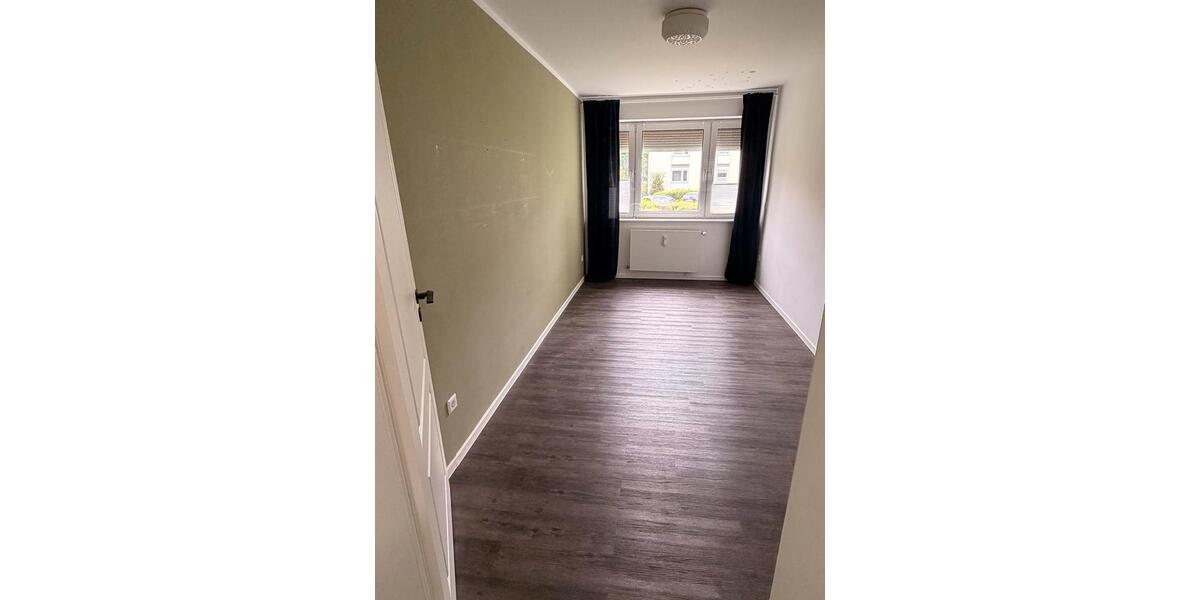 Erdgeschoßwohnung Salzgitter - 3 Zimmer, 74 m&sup2;, 1.000&euro; | Angebot:26084429