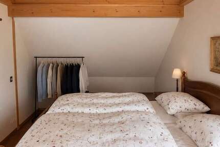 Haus Peißenberg - 7 Zimmer, 138 m&sup2;, 1.975&euro; | Angebot:27080829